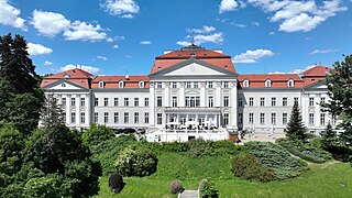 <span class="mw-page-title-main">Schloss Wilhelminenberg</span> Building in Vienna, Austria