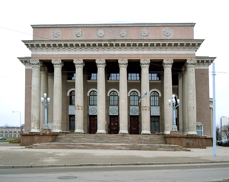 Файл:Palace of Culture VEF factory. Riga. 01.jpg