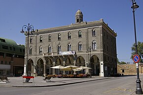 Palazzo barbiani municipio cavarzere.JPG
