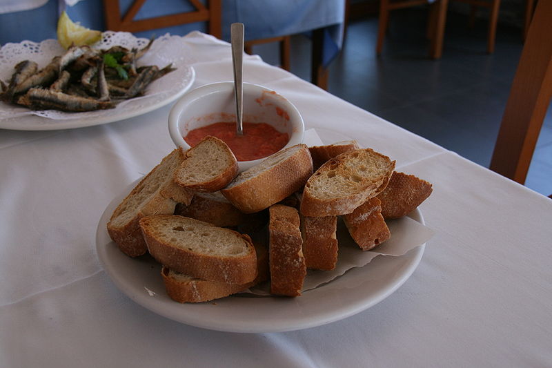 File:Panes y salsa de tomate-2009.jpg