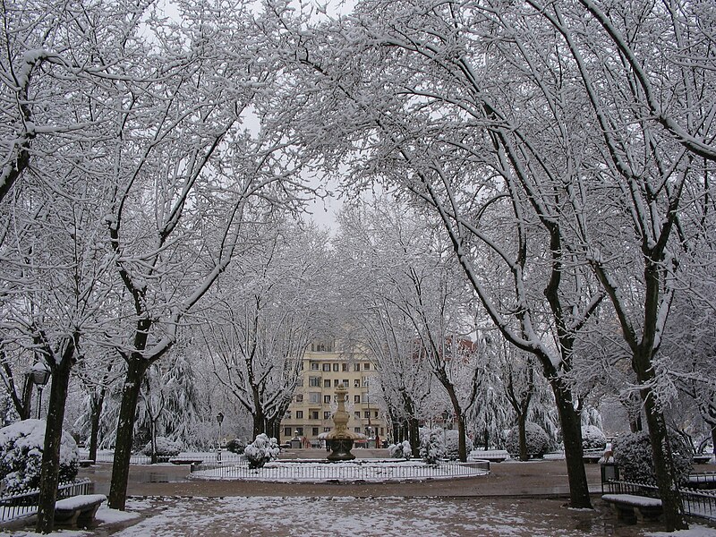 File:Parque de Eva Perón (Madrid) 05.jpg