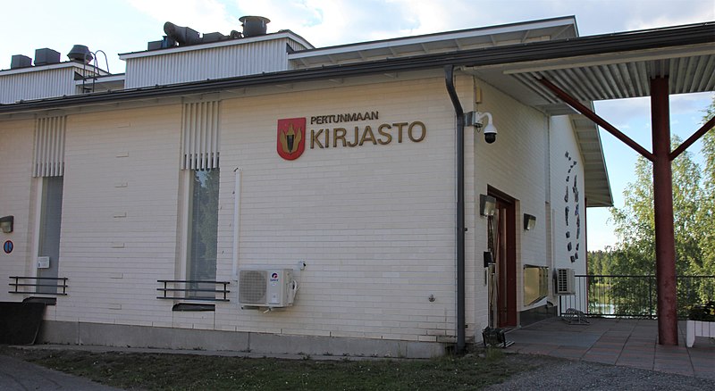 File:Pertunmaan kirjasto - Kirkkotie 3 - Pertunmaa.jpg