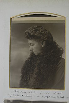 Edith Rousby. Photograph of Edith Rousby (1855-1920), aka Mrs Rodolph Fane De Salis.jpg