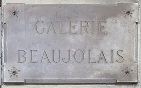 Voir la plaque.