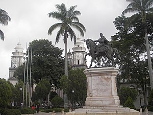 Plaza Bolívar Mérida.JPG