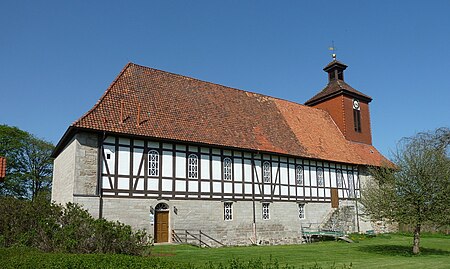 Poehlde Kirche 01