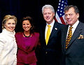 En 1999, avec Bill Clinton et Hillary Clinton.