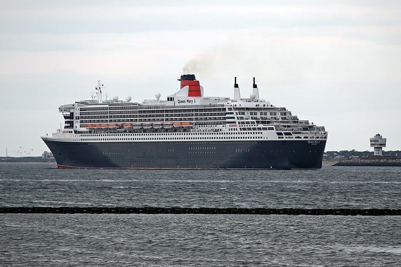 File:Queen Mary 2 exits the River Mersey (geograph 3786367).jpg