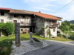 Robidišče, centar sela