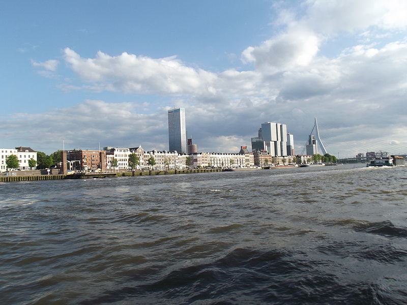 File:Rotterdam vanaf Maas 03.JPG