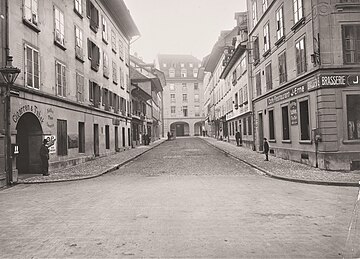 Datei:SAB_1003_3_1_Album_Nr._1_1910_-_1946_Seite_014_Genfergasse_vor_Asphaltierung.jpg