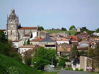 Saint-Fort-sur-Gironde Commune in Nouvelle-Aquitaine, France