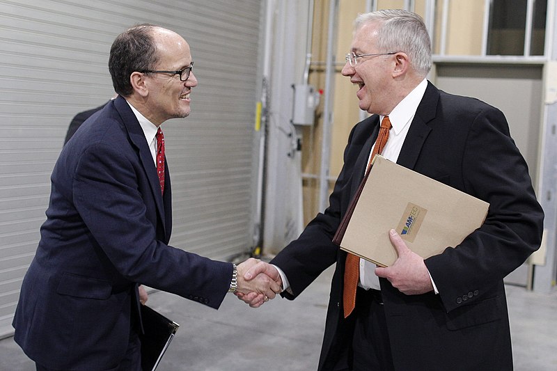 File:Secretary of Labor Thomas Perez Visits Upstate New York (12658324193).jpg