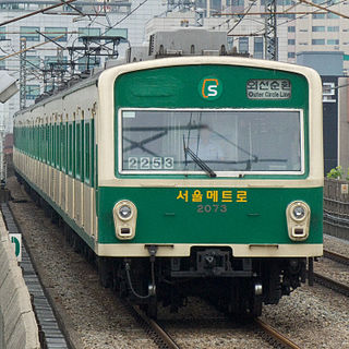 <span class="mw-page-title-main">Seoul Metro 2000 series (first generation)</span> Electric train in South Korea