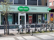 Specsavers store along the Kauppurienkatu street in Oulu, Finland Specsavers Kauppurienkatu 16 Oulu 20210711.jpg