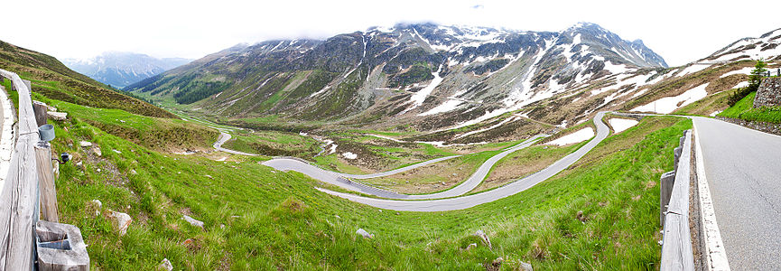 Panorama severní strany Splügenpass