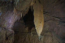 Stalactite un vela.jpg