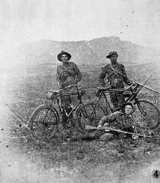 File:StateLibQld 1 106344 Army cyclists with Plumer's Column, 1902.jpg