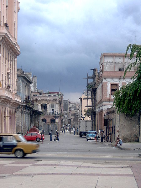 File:Street in Old Havana.jpg