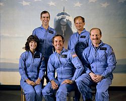 v.l.n.r. Sally Ride, John Fabian, Robert Crippen, Norman Thagard, Frederick Hauck