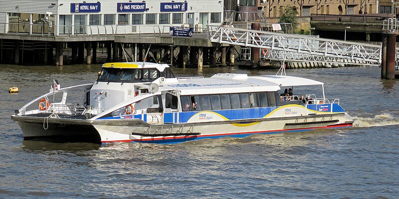 File:Sun Clipper river bus at Tower Bridge, River Thames 01.jpg