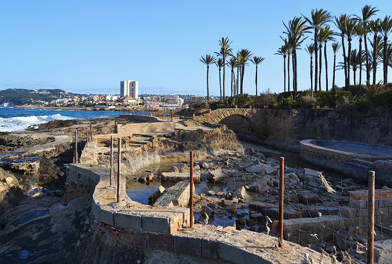 File:Tanca de la finca del ministre, Xàbia.JPG