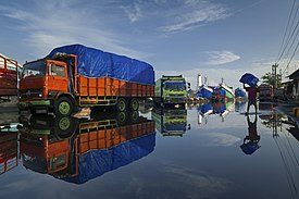 Transportasi Dan Refleksi Di Pelabuhan