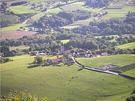 Uma visão geral de Verel-de-Montbel