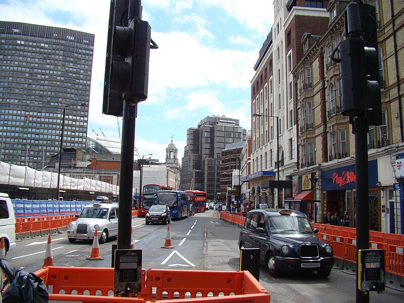 File:View up Bressenden Place from Buckingham Palace Road - geograph.org.uk - 3500617.jpg