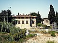 Abandoned villa in I Confini