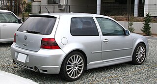 Volkswagen Golf IV R32 rear