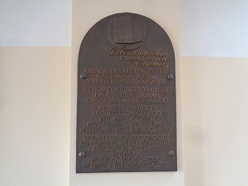 File:Włocławek-plaque of KSW Collegium Novum building.jpg