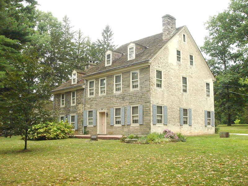 File:Wall house front.JPG