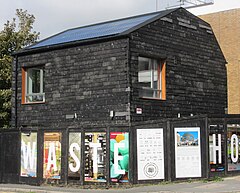 Waste House, University of Brighton, Grand Parade, Brighton (Eylül 2015) (17). JPG