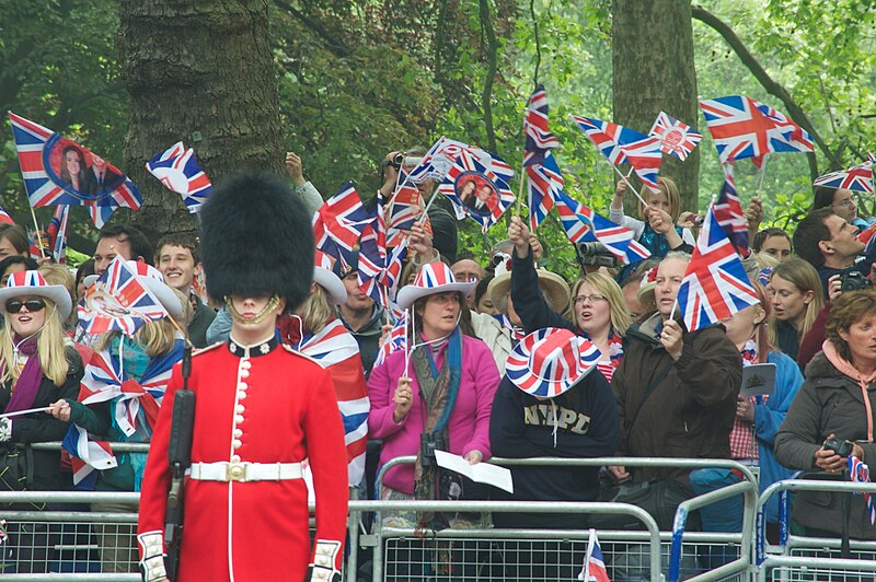 File:Wedding Prince William People 1.jpg