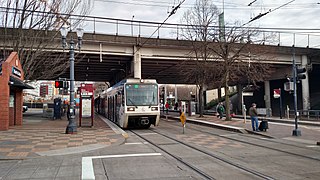 <span class="mw-page-title-main">Rose Quarter Transit Center</span>