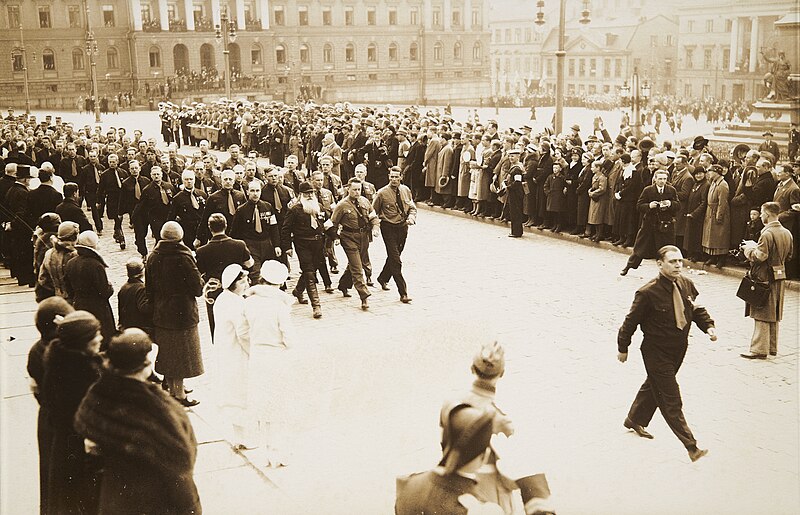 File:White Victory Parade.jpg