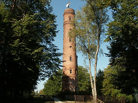 Wieża widokowa na Górze Chełmskiej w Koszalinie - panoramio.jpg