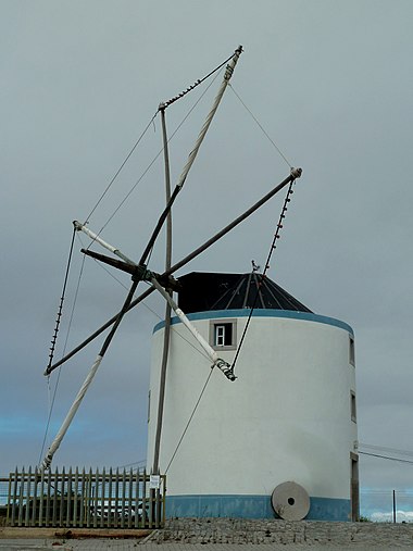 Windmills in Portuguese coast.jpg