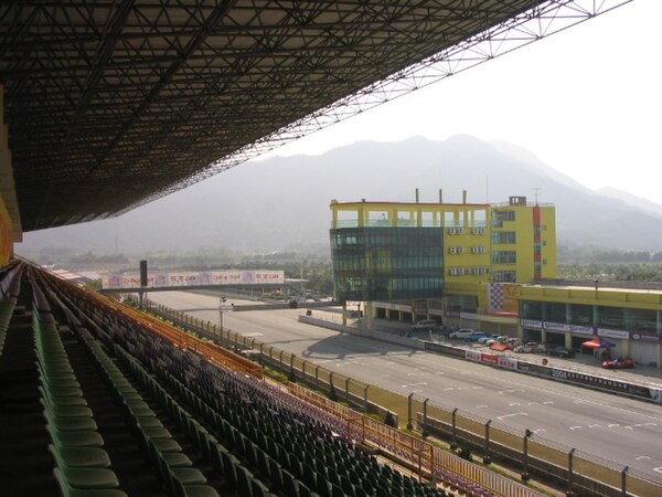 The circuit from the main grandstand.