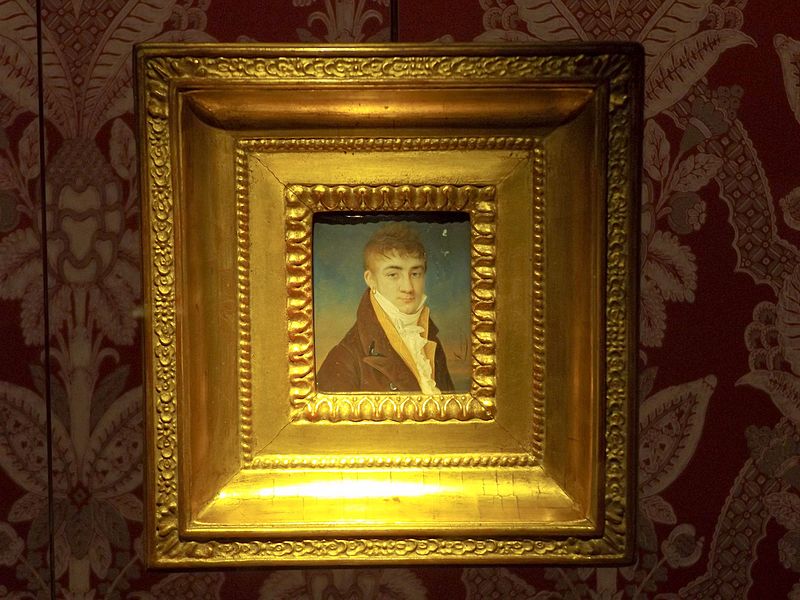 File:18th-century portrait miniature of a man.jpg