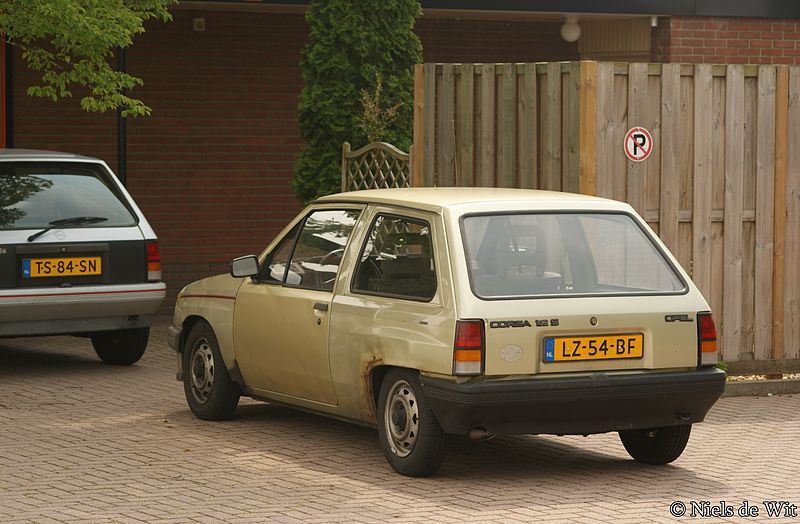 File:1985 Opel Corsa A 1.2 S (14767322624).jpg