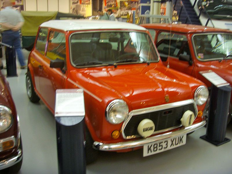 File:1992 Mini Cord Heritage Motor Centre, Gaydon.jpg