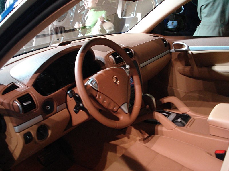 File:2007 Porsche Cayenne interior.jpg