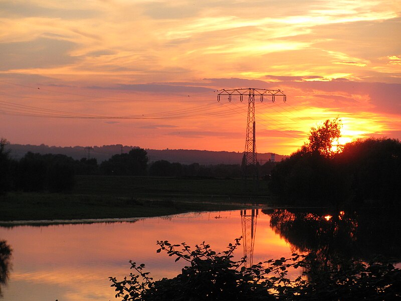 File:2010-08-19 Radebeul Alte Elbe Serkowitz 2.jpg