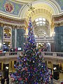 2014 Wisconsin State Capitol Christmas Tree - panoramio (1).jpg
