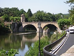 Le pont de Saint-Martory sur la Garonne.