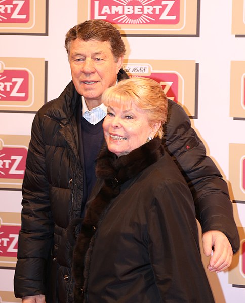 Otto with wife Beate Rehhagel in 2017