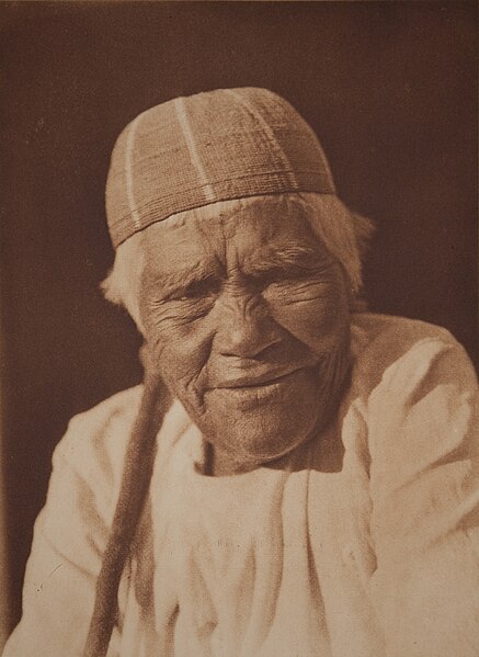 File:A Yurok Widow by Edward S Curtis 2007 001 050.jpg