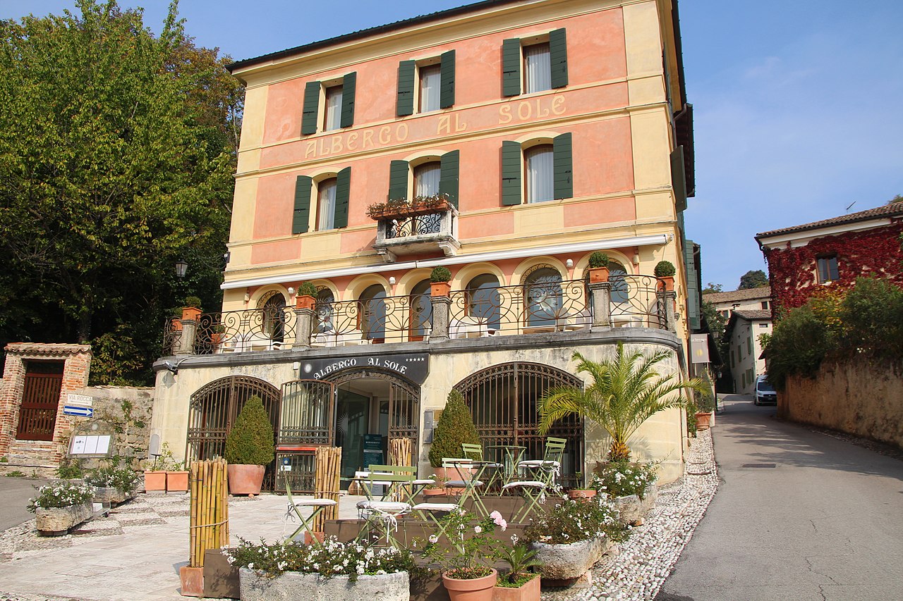 File Albergo al Sole Asolo.jpg Wikimedia Commons